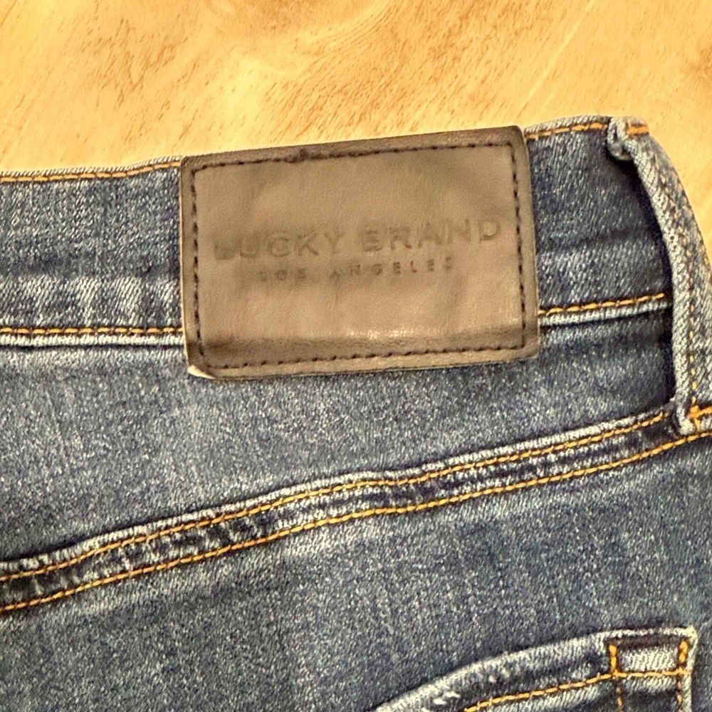 Lucky Brand Men’s Jeans - Picture 3 of 3